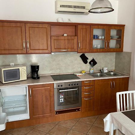 Ferienwohnung Arnyas Haz Balatonlelle Exterior foto